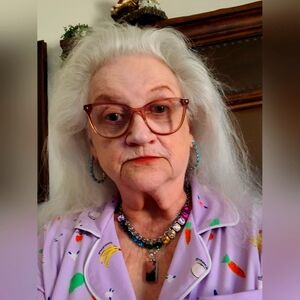 Meet your Posher, Jeanette